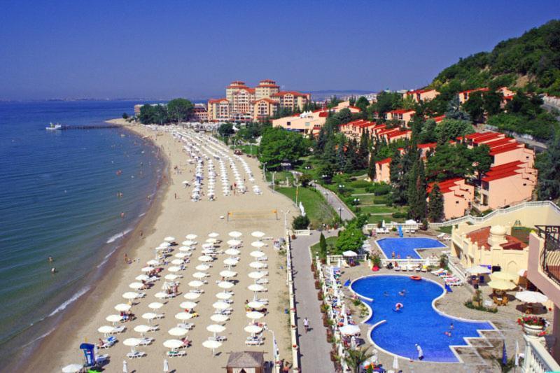 Villas Elenite Εξωτερικό φωτογραφία